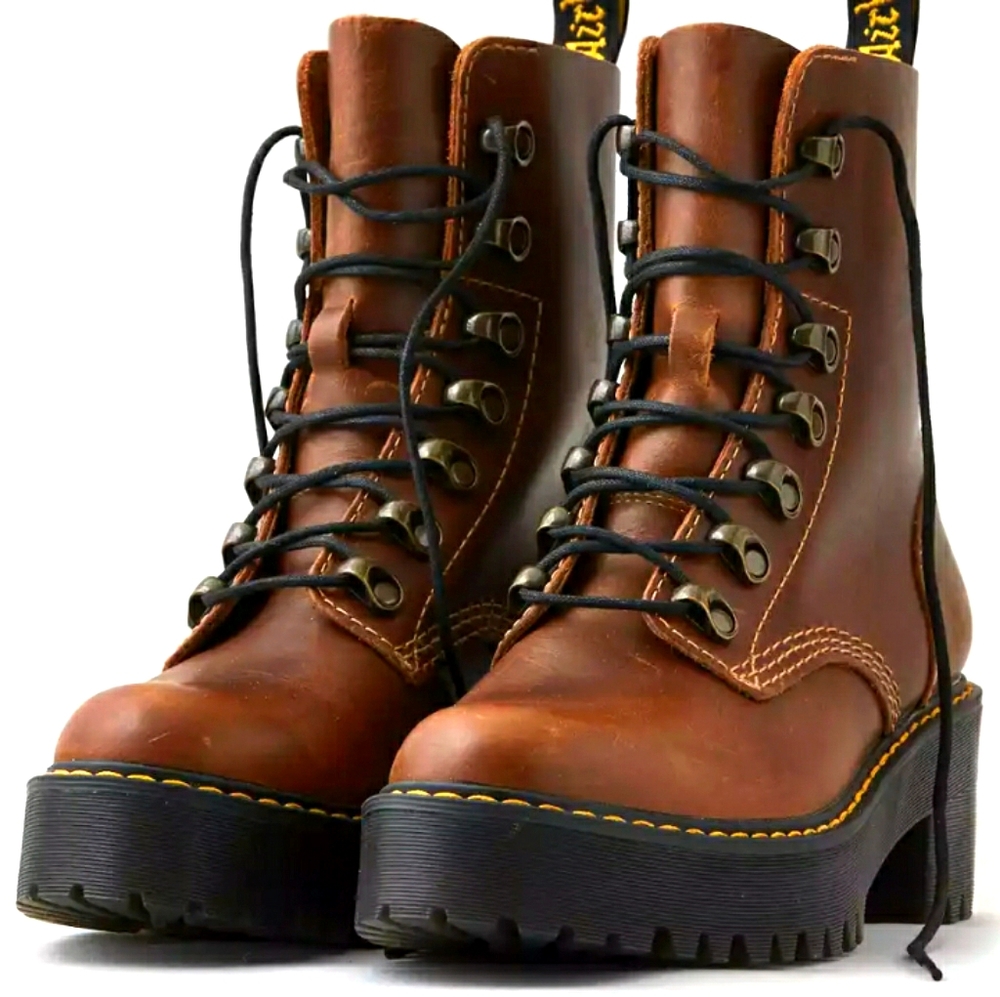 Dr Marten's Loana Platform Boots